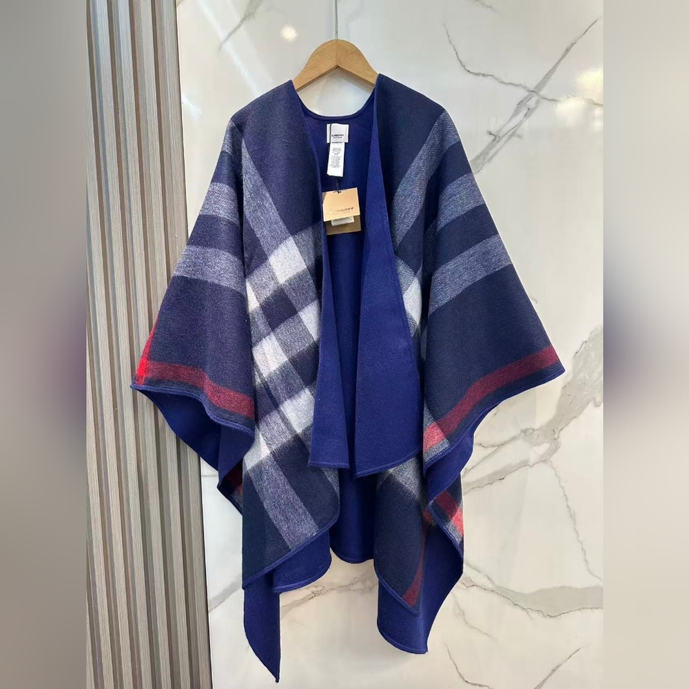 Burberry Reversible Cashmere Cape